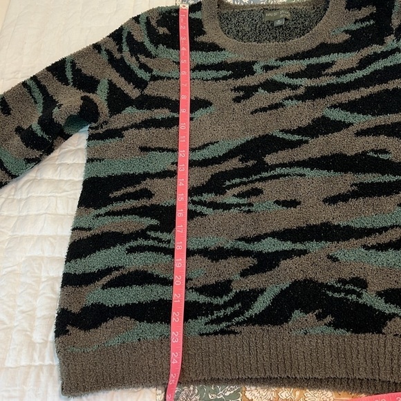 Barefoot Dreams Cozy Chic Seaside Crewneck Pullover Sweater Green Camo XL - Picture 5 of 10